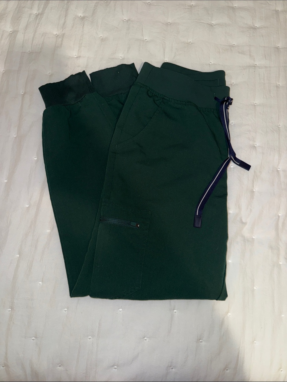 FIGS size small jogger scrub bottom